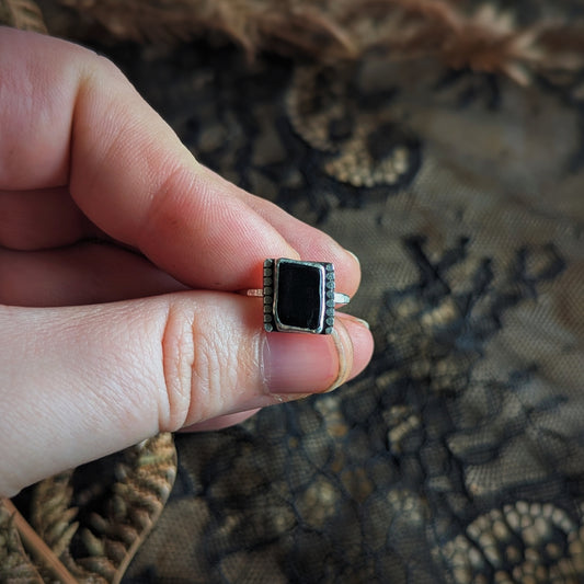 Jet Beaded Rectangle Ring- Size 5