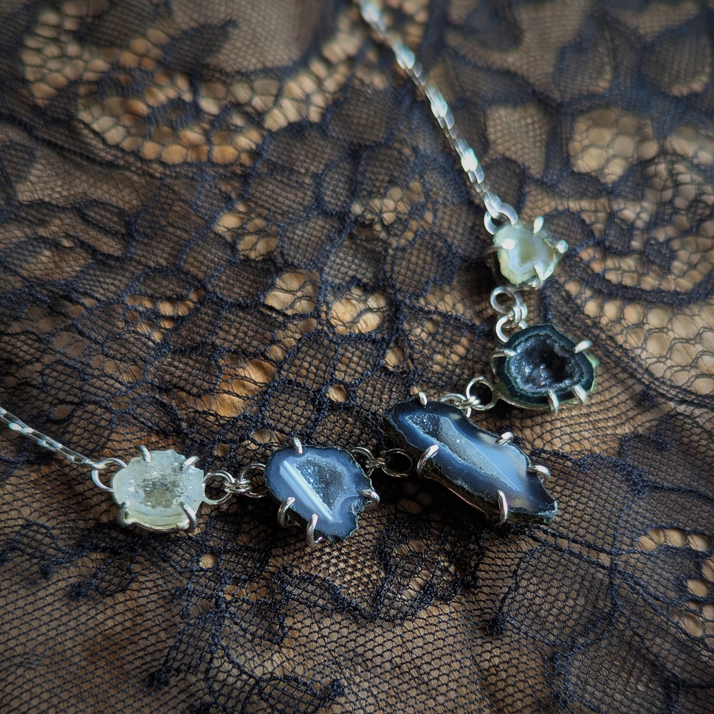 Geode Prong Crown Necklace