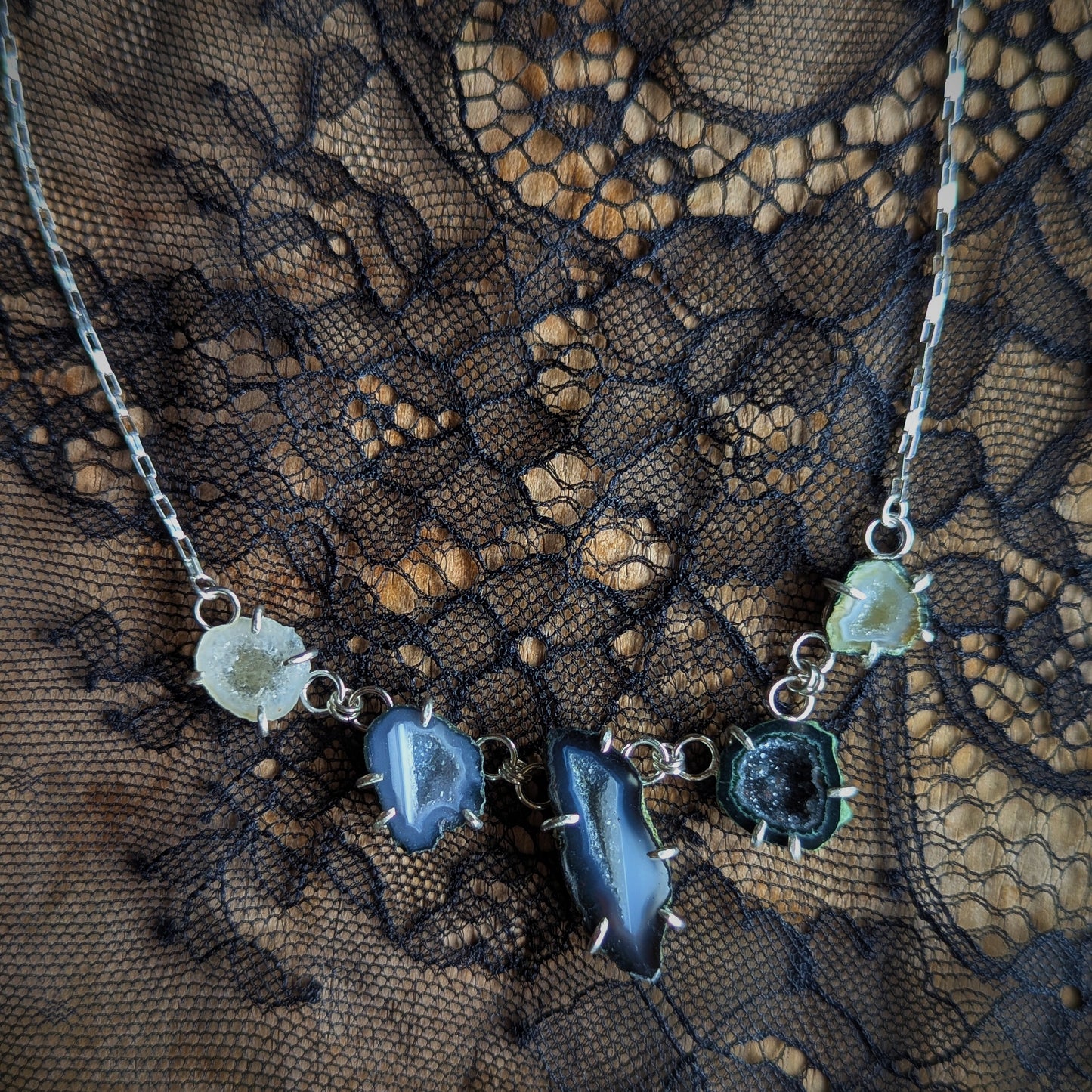 Geode Prong Crown Necklace