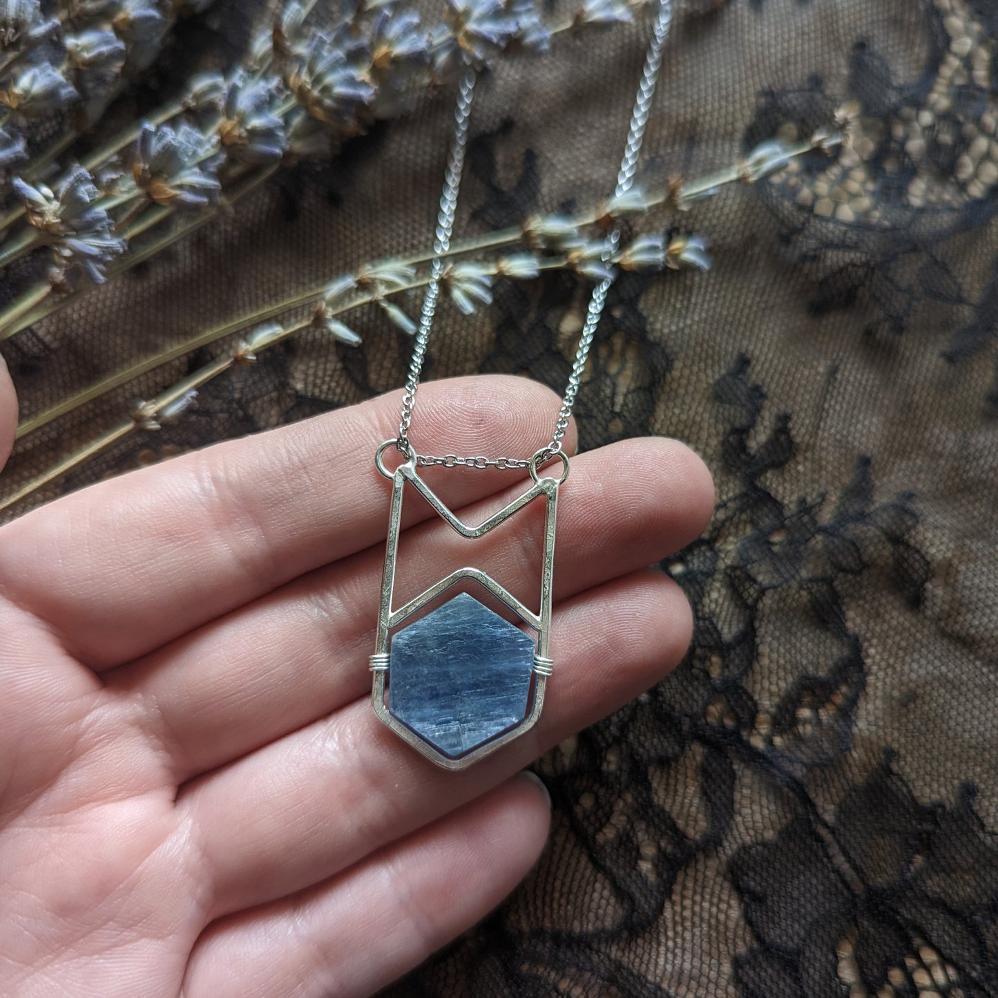 Kyanite Bend Necklace